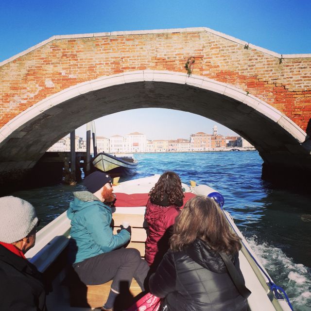 Venice: Venetian Aperitif on the Lagoon - Meeting at Fondamenta Zattere Al Ponte Lungo and boarding your topa