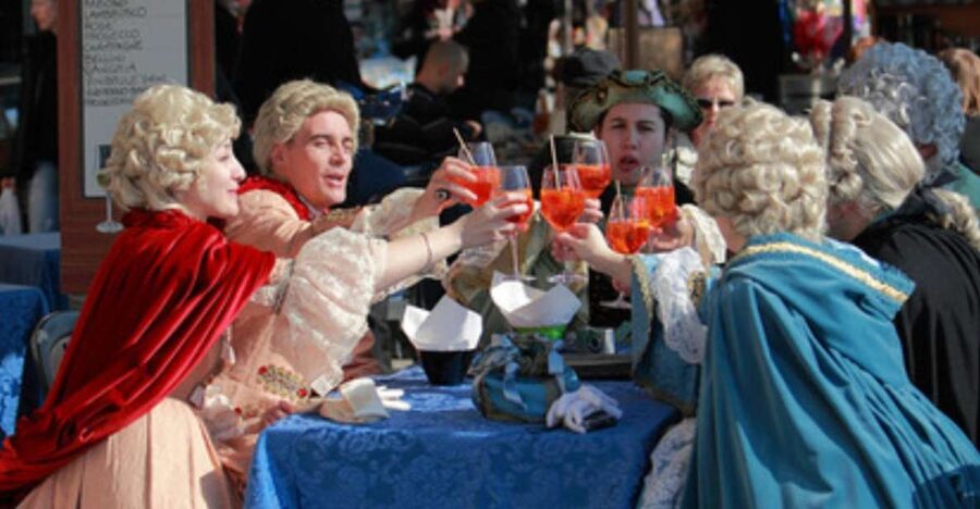 Venice: Venetian Style Carnival Pub Crawl - Key things that make this Venice Carnival crawl worth a try