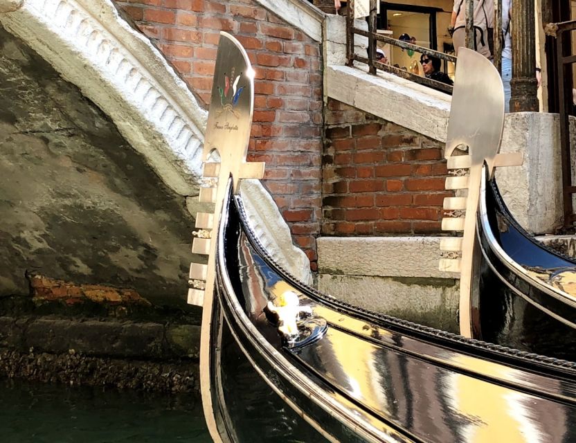 Venice Walking Tour and Gondola Ride Combo - The sights that make the tour more than a stroll