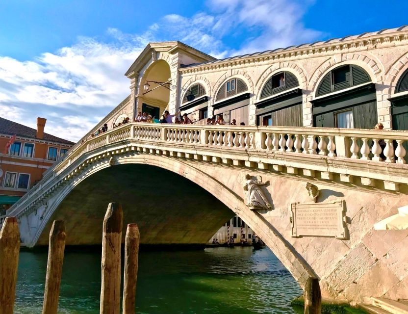 Venice Walking Tour and Gondola Ride Combo - Guides make or break the experience, and this one varies