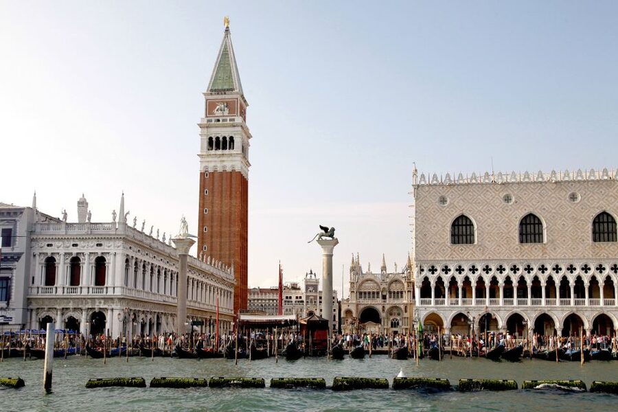 Venice: Walking tour, Doge Palace, & St. Mark's Basilica - St. Mark’s Basilica: Byzantine Mosaics That Keep Pulling You In