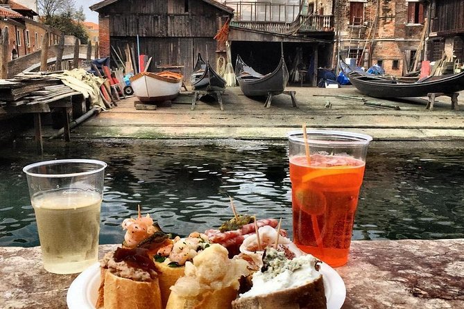 Venice Walking Tour: Eat and Drink - Three bacari tastings: how the eating part actually works