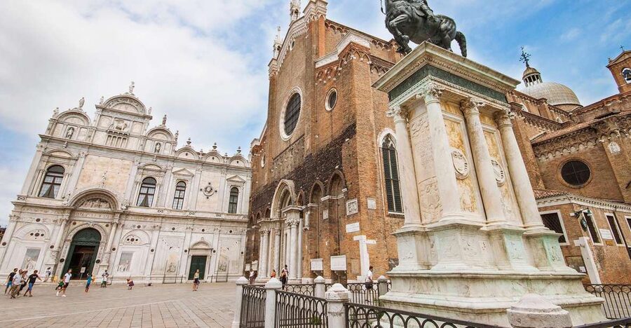 Venice: Walking Tour & Gondola Ride - Walking Venice’s Power Center: St. Mark’s Square to Doge’s Palace Area