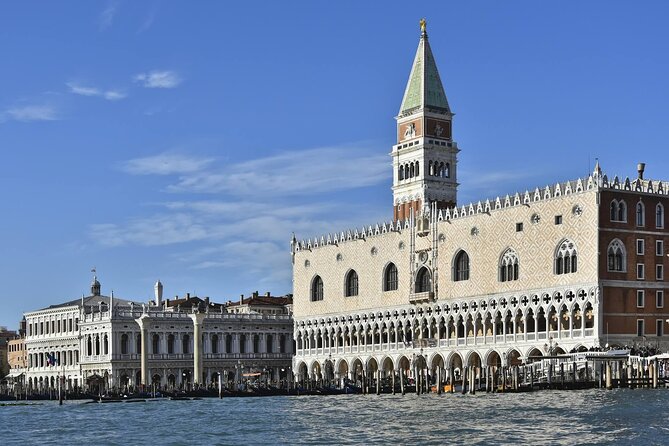 Venice Walking Tour with Audioguide on Your Smartphone - Ponte dei Sospiri to Palazzo Ducale: romance and punishment in one breath