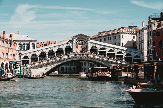 Venice Walking Tour with Audioguide on Your Smartphone - Ca’ d’Oro and San Cassiano: art stops away from the loudest crush