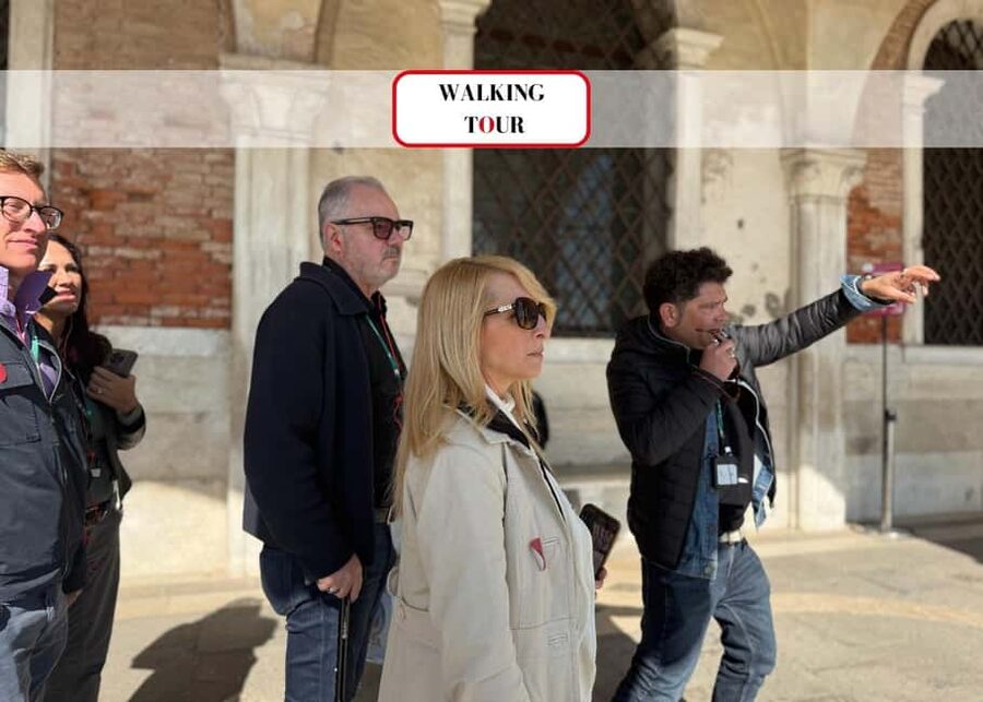 Venice: Winter Walking Tour & Romantic Gondola Ride Upgrade - Key highlights at a glance