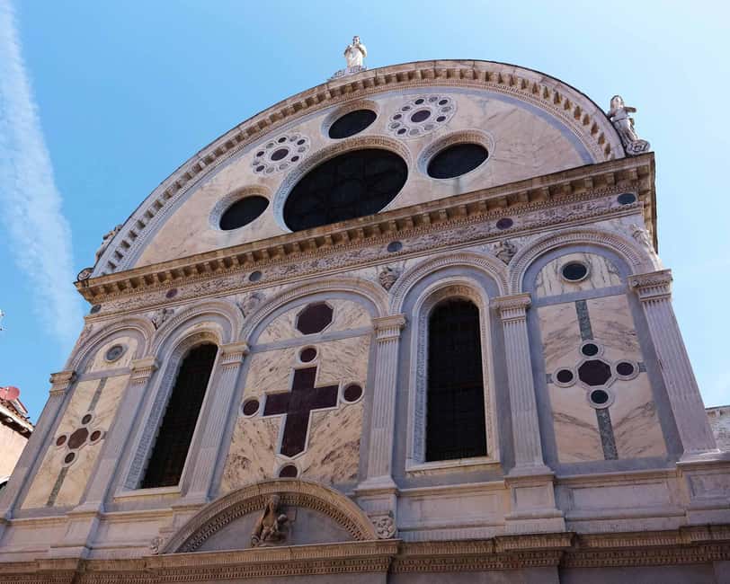 Venice: Winter Walking Tour & Romantic Gondola Ride Upgrade - Entering Venice’s winter mood: why this tour works