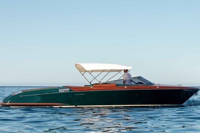 VIP Private Luxury Boat Tour - Riva Aquariva Yacht Venice - The guides and captains: what makes the day feel personal