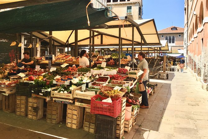 Walking in Venice Off-the-beaten Track - Getting Oriented From Santa Lucia (And Keeping Your Day Simple)