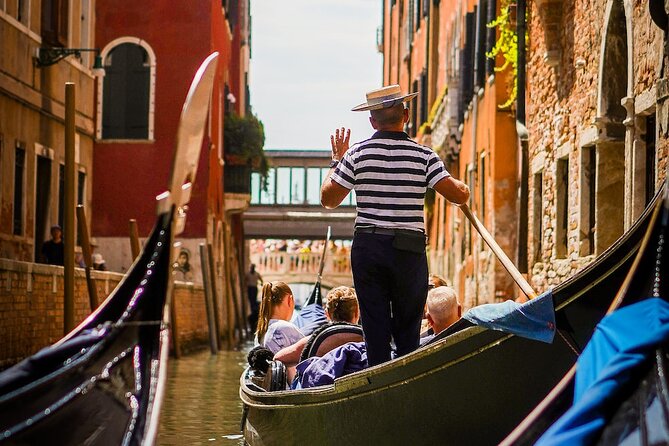 Walking Tour and Enchanting Gondola Journey in Venice - La Fenice and Theater-Place Stories You’ll Hear While Walking