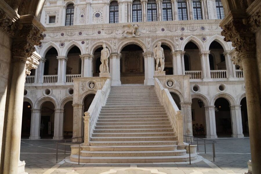 Walking Tour to Uncover the Hidden Venice - Price and value: why $51 can be fair for 1.5 hours