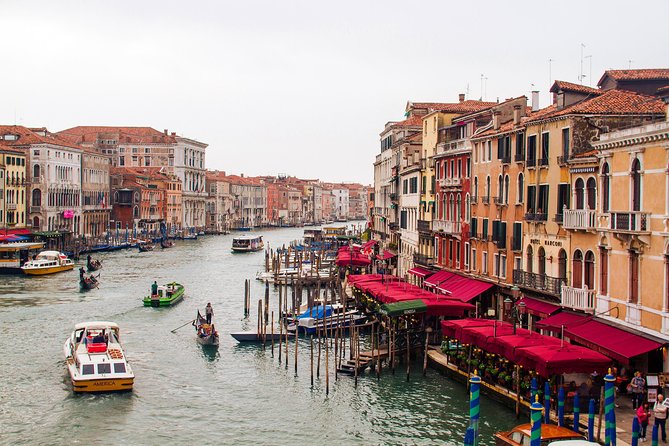 Welcome to Venice Group Tour St. Mark's Basilica & Gondola Ride - Bacino Orseolo Gondola Ride: Professional Gondoliers and Quieter Canals