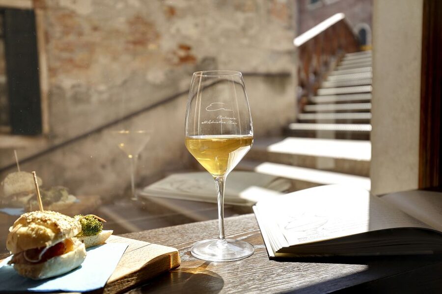 Wine Tasting in Venice - Tips to Get More from Your Sip (Without Overthinking It)