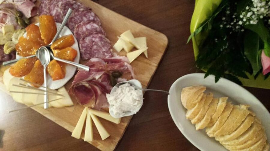 Wine Tasting in Venice - The food side: cold meats, cheeses, and Venetian snack logic