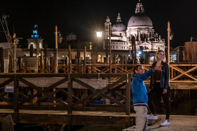 Your Evening in Venice: Aperitif & Lifestyle - Your Included Aperitivo at Fondamenta Misericordia: What You Actually Get