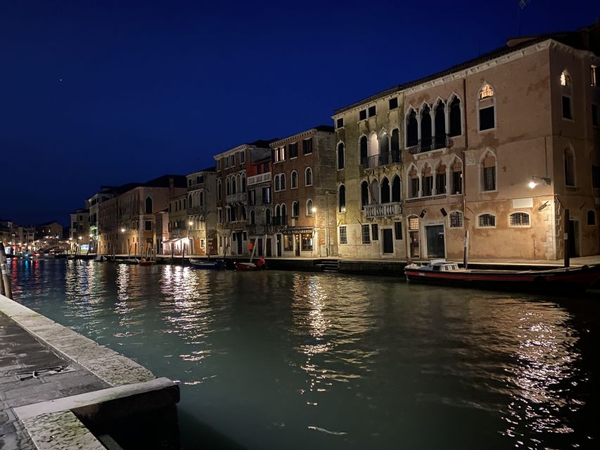Your evening in Venice - Legends&Ghosts&Aperitif - The Jewish Ghetto stroll: history with context, not just sights