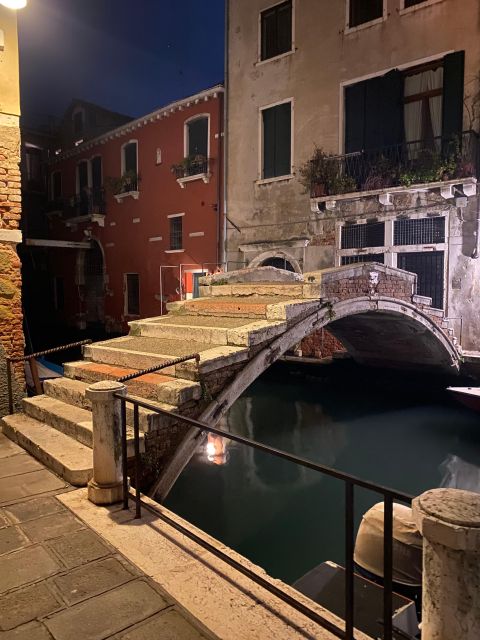 Your evening in Venice - Legends&Ghosts&Aperitif - The aperitivo in an old osteria: cikketti and lagoon seafood