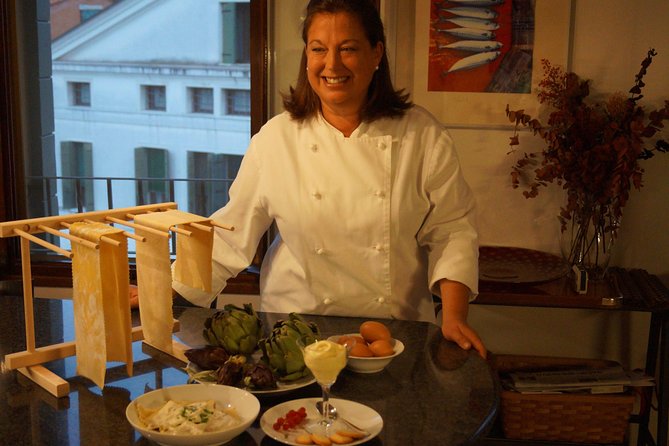 Yummy Cooking Class in Venice with Professional Chef - Meeting point near Rio Terà Canal and the morning rhythm